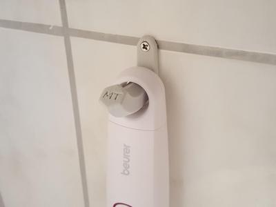 Hook to mount a beurer-brush to the wall