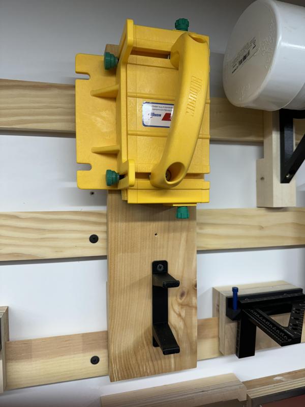 MicroJig GRR-RIPPER Wall Mount Hanger