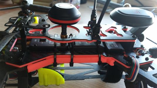 Refuerzo lateral placa electronica para Runner 250