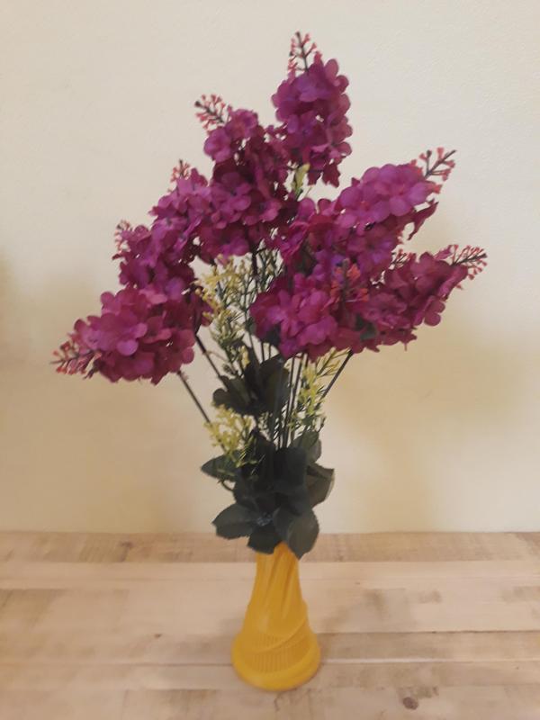 Decorative Elegant Vaze