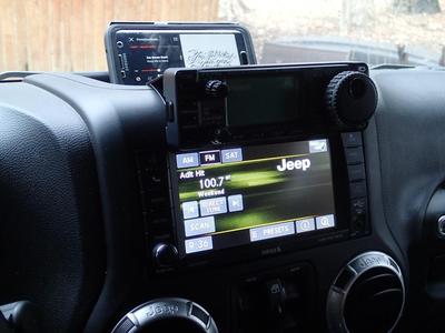 Faceplate Dash Bracket (2015 Jeep Wrangler)