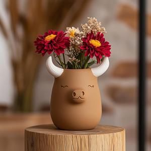 Cow Vase – Whimsical, Farmhouse-Inspired Decor for Animal Lovers
