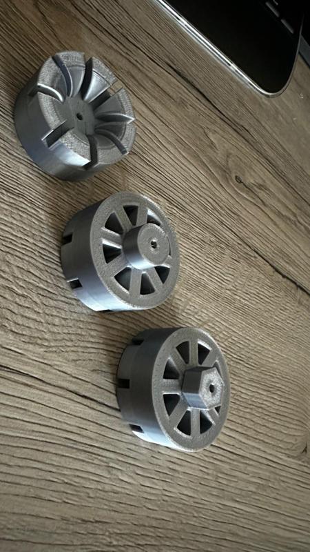 Ride FWD tire roller