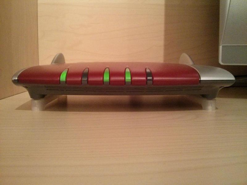 Staender fuer AVM Fritz!Box 6490 / pedestal for AVM Fritz!Box 6490