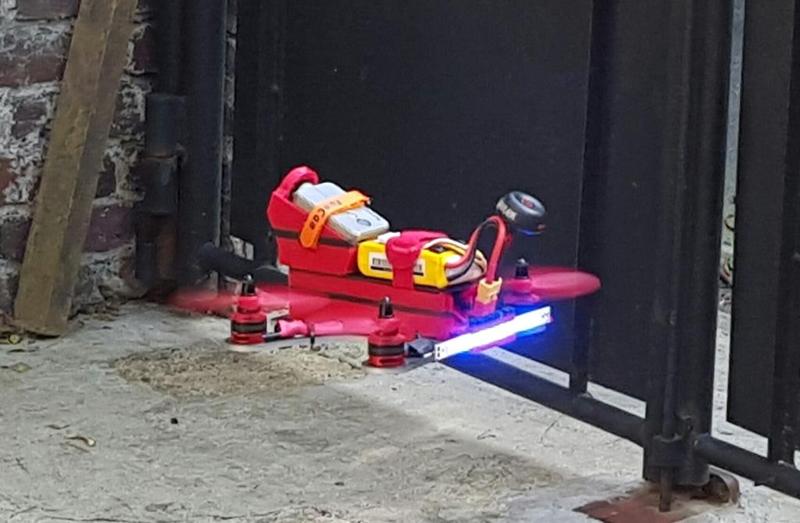 Tweaker Side Skirt  XT60 & LED Support