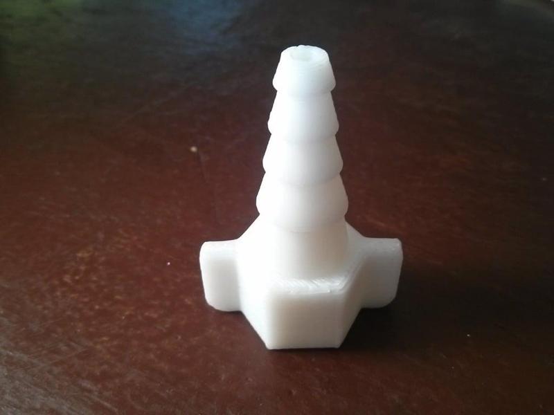 Oxygen supply fitting 'Christmas tree'