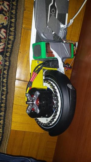 Oxello 9 electric scooter on engine C5065