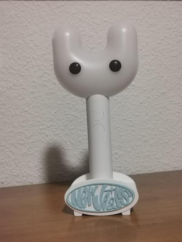 NewJeans Light Stick Holder