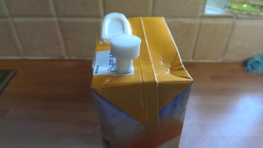 E-Z Pour Orange Juice Plug