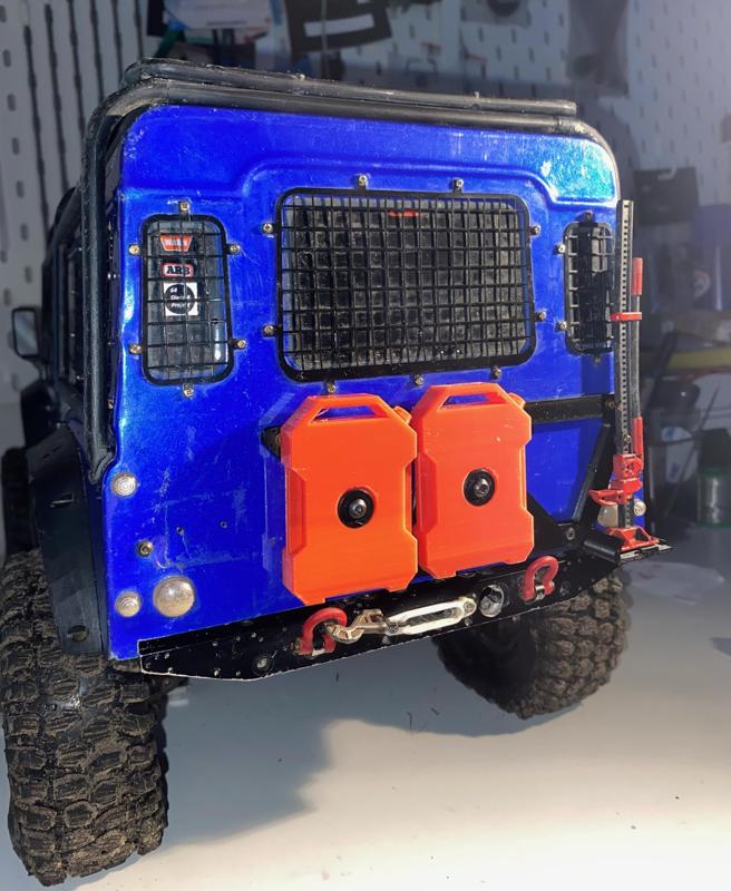 TRX4 Defender back door spare tyre delete