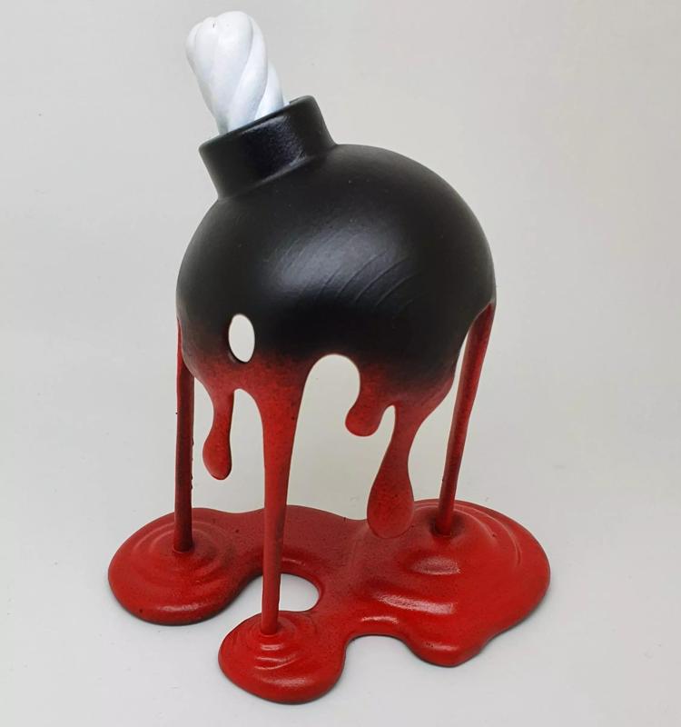 Bomb squeeze