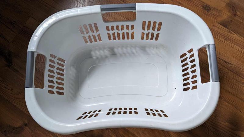 RubberMaid laundry basket handle / Poignée panier lessive (Hip hugger)