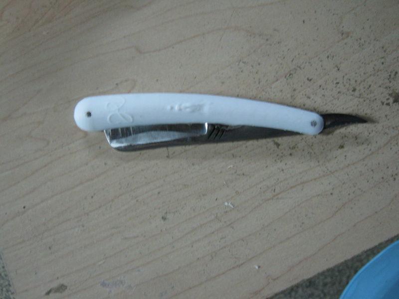 scale and wedge for straight razor