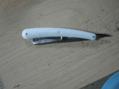 scale and wedge for straight razor