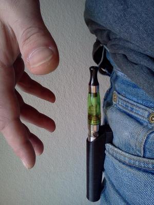 customizable e-cigarette holster