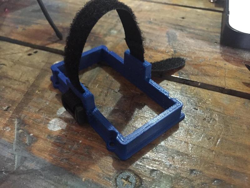 Quadcopter Lipo battery top mount