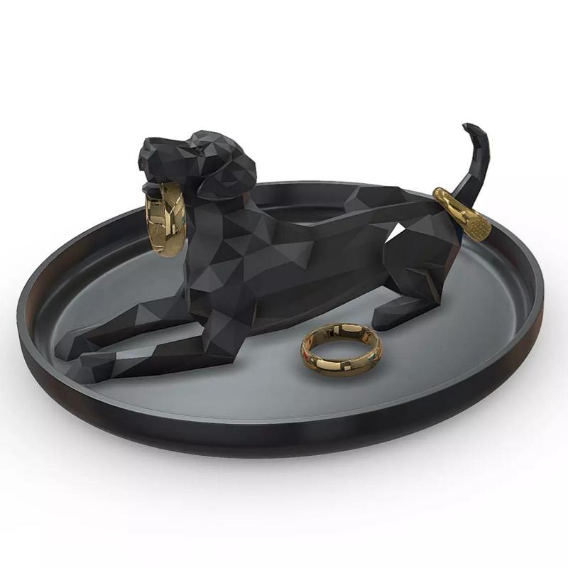 Great Dane ring holder