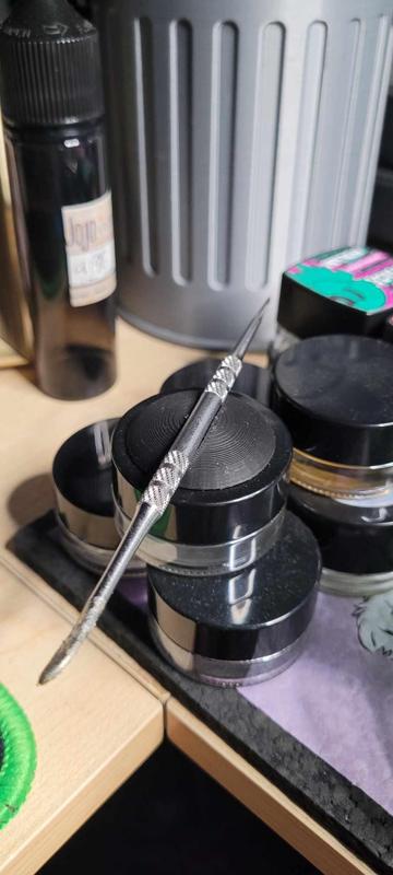 Dab tool holder for glass puck