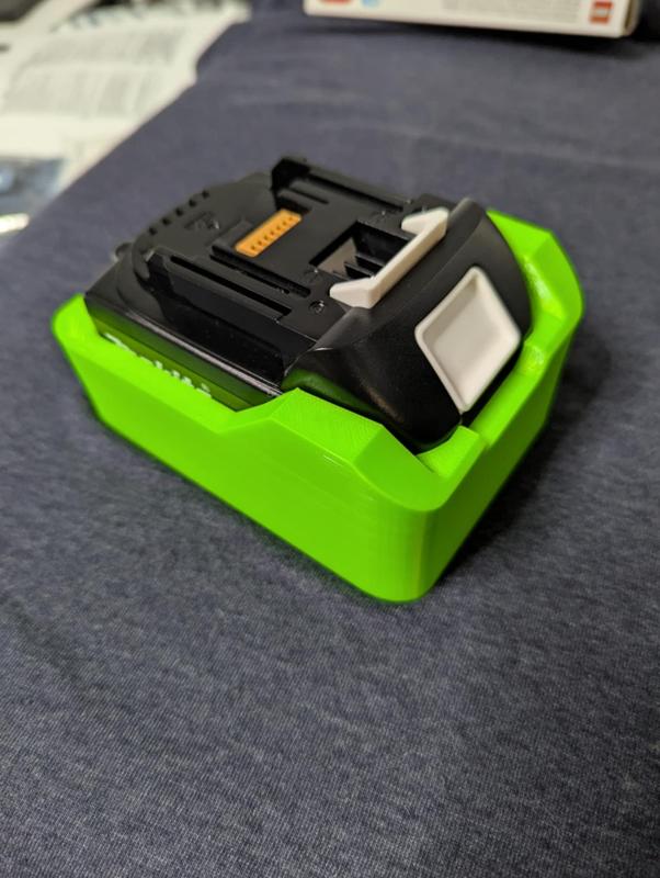 Makita 18v LXT 3.0ah, 4.0ah, 5.0ah, and 6.0ah Battery Rubberized Magnetic Base (DIGITAL FILE!)