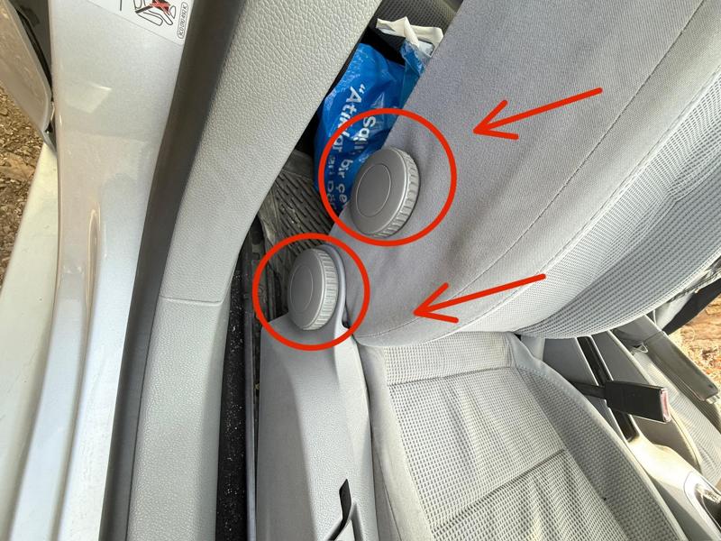 Volkswagen Polo - Golf - Jetta - Caddy - Touran seat adjustment cover  oem 1j0881671h