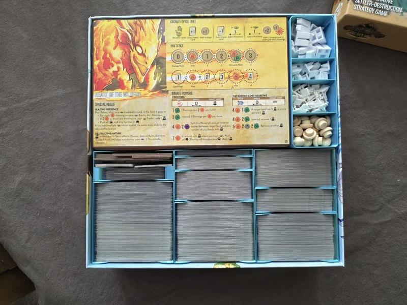 [RESIZED] Spirit Island organizer - holds all content