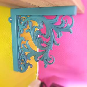 Rokoko shelf bracket
