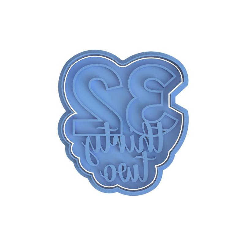 Number 32 Cookie Cutter (Embosser and Debosser included)