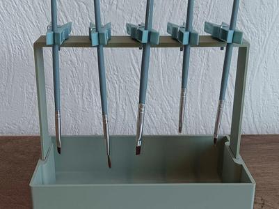 Brush Drying Station