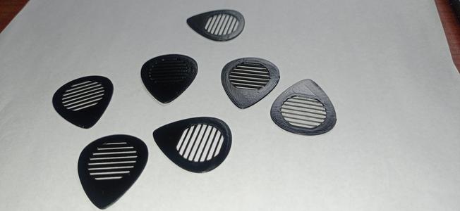 Ergonomic Guitar Picks for Electric and Acoustic Guitars