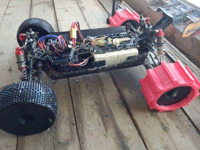 Flexible tires fo RC car