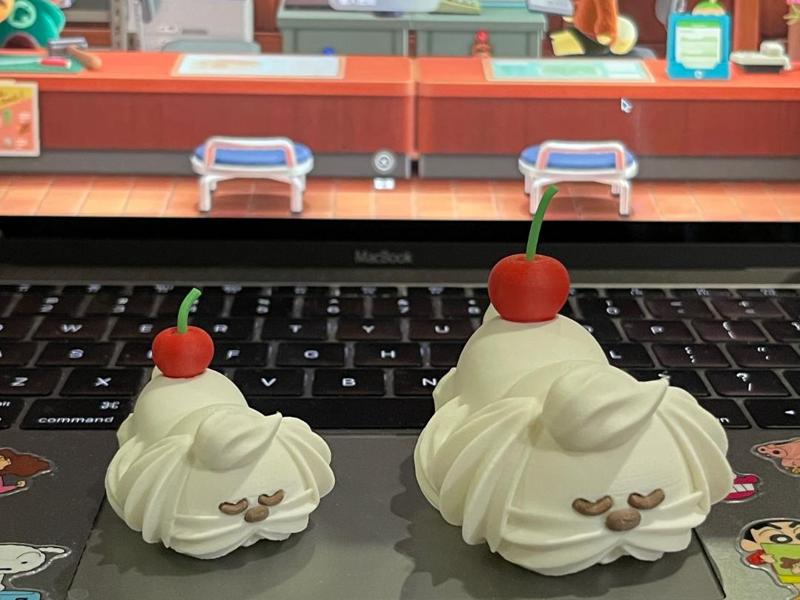 Cherry Cream Puppy Figurine, Parts Divided, No AMS Required