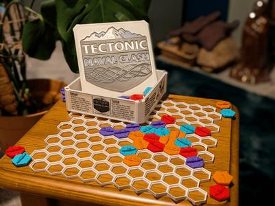 Tectonic - Naval Clash - Fast Strategy Board Game