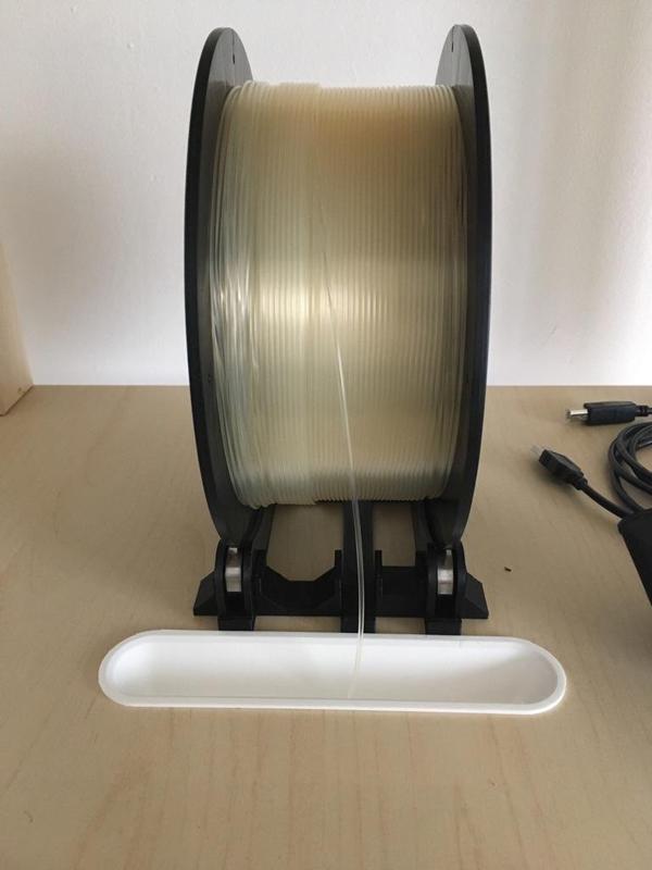 Filament spooler holder