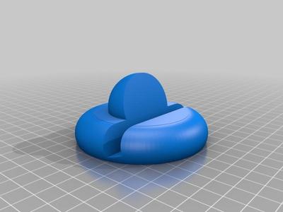 Base de escritorio moto g4 / g4 plus y otros celulares de hasta 9mm de espesor