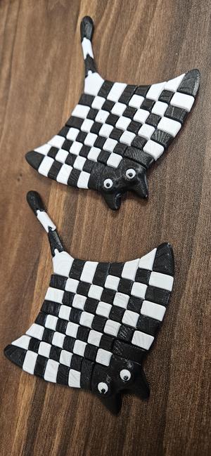 Checkerboard Manta Ray (MMU) with Eyes
