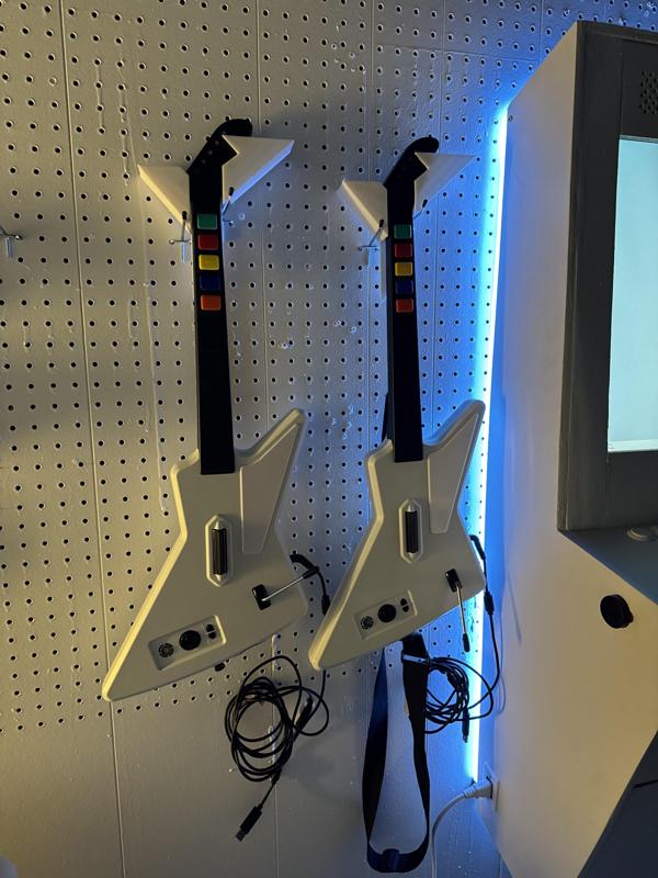 YARG Xplorer Guitar Holder Wall Mount