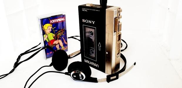 Sony Walkman TPS-L2/WM-3 Replacement Battery Cover Catch