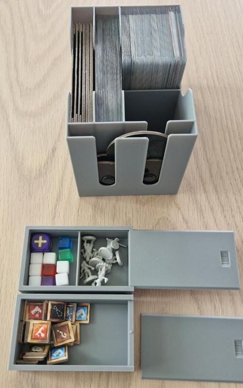 Gloomhaven Buttons and Bugs insert - Sleeved box