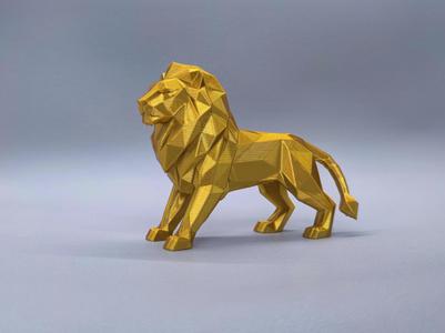 Low-poly lion sculpture figurine