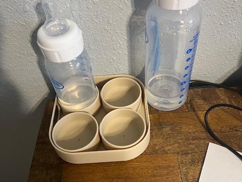 Dr. Browns Bottles holder 8 oz and 4 oz