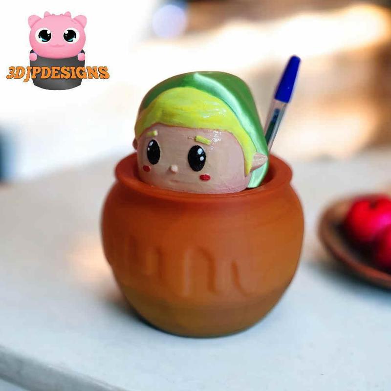 LINK : THE LEGEND OF ZELDA PENCIL HOLDER