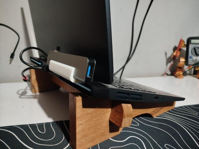 Custom USB Hub Stand for Lenovo Ideapad Gaming and Lenovo LOQ