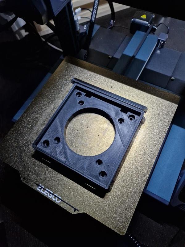 Vesa 75/100 for Dell Stand Adaptor (P2723QE)