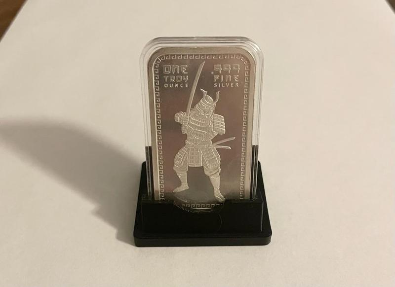 1 oz Gold or Silver Bar Display Stand