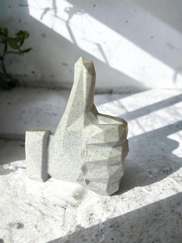 Low Poly - Thumbs Up