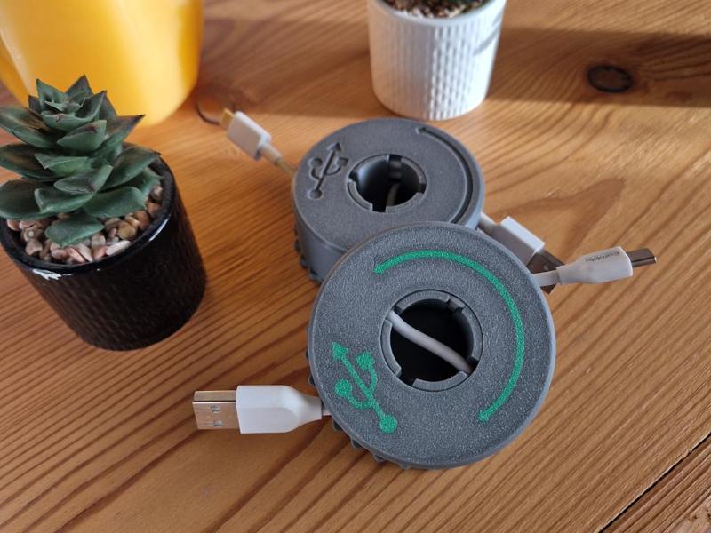 USB Cable Reel Organizer