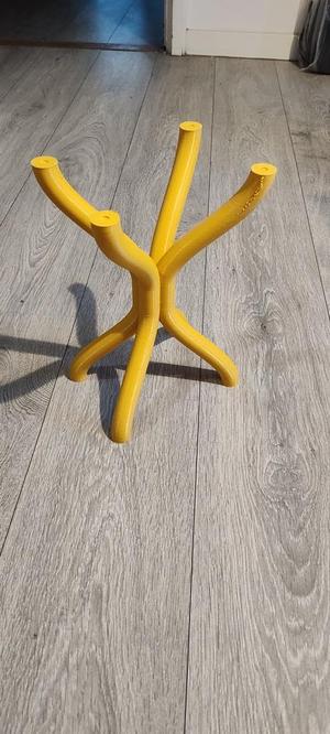 Customisable speaker stand