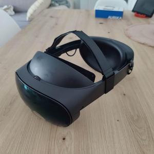 Quest Pro Cross Belt