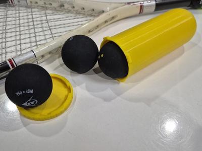 Storage container for squash balls