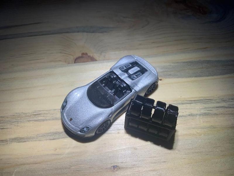 1:64 scale tire rack